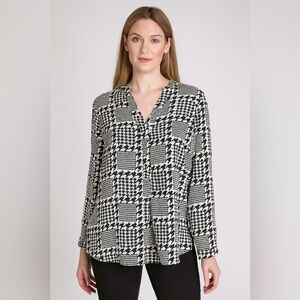 The Limited Women’s Houndstooth pattern Print Blouse Top Size Medium